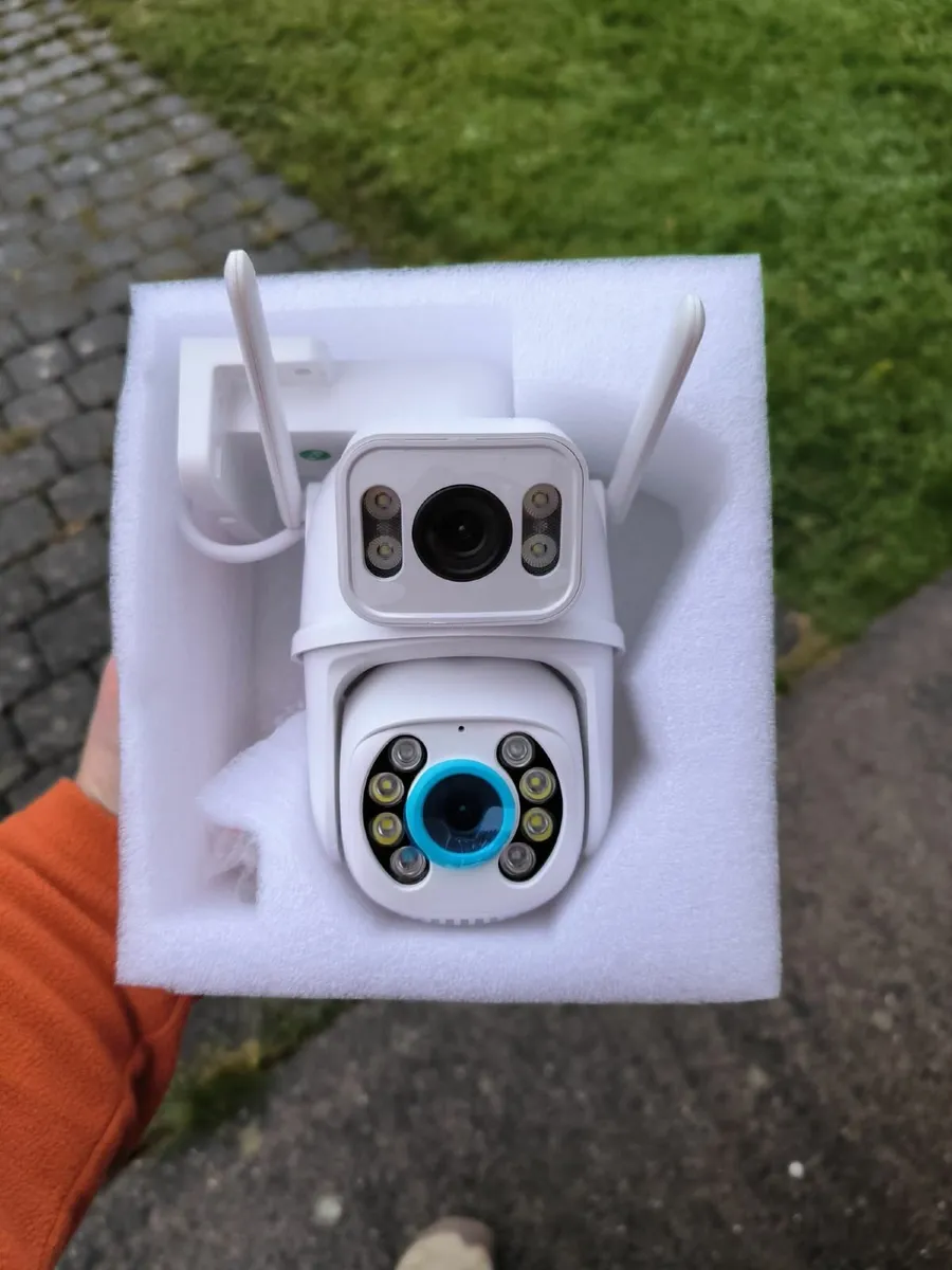 2 In 1 Camera 8MP PTZ Bullet WiFi CCTV Smart - Image 1