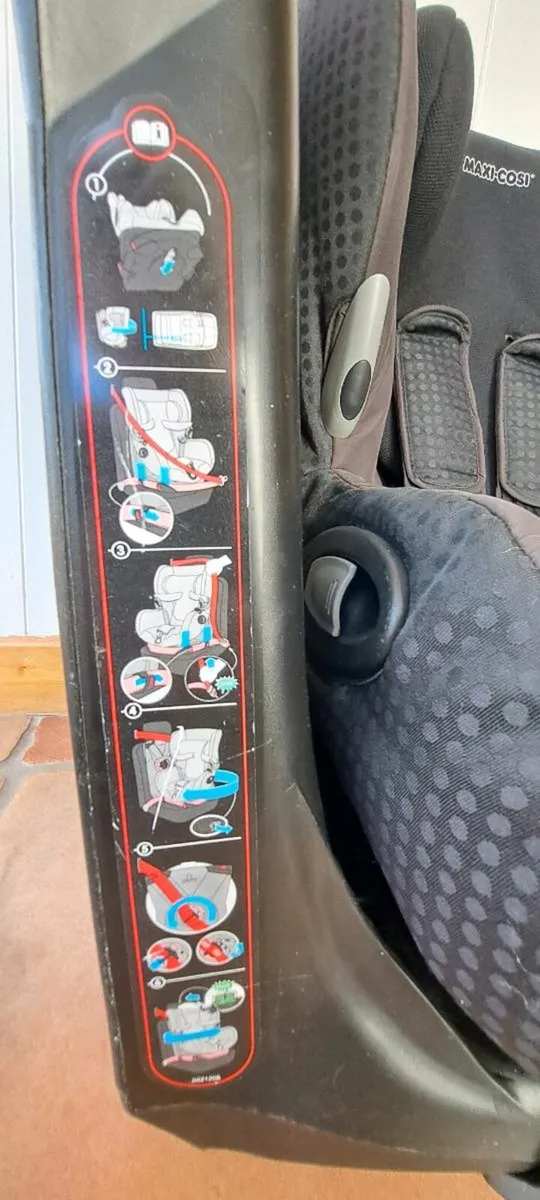 Maxi cosi Axiss carseat - Image 3