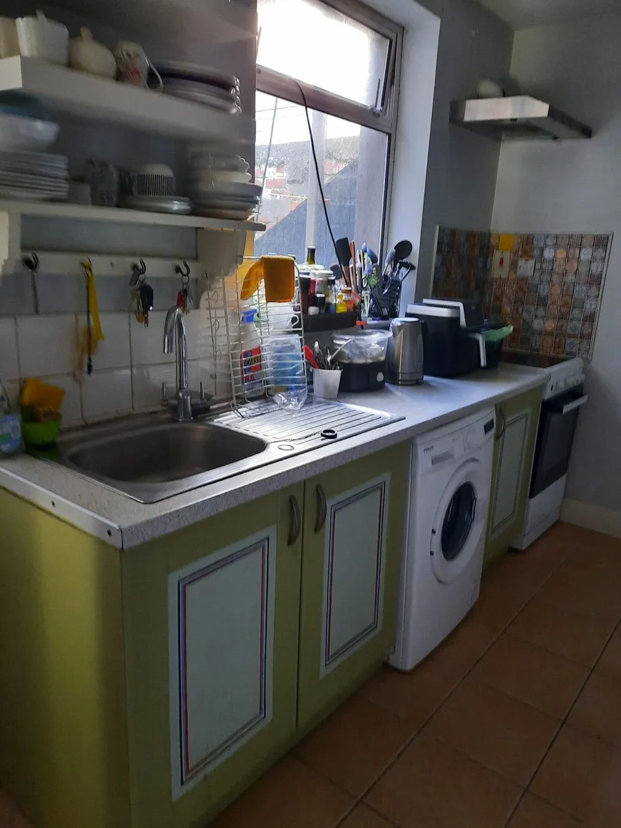 Kitchen - Image 2