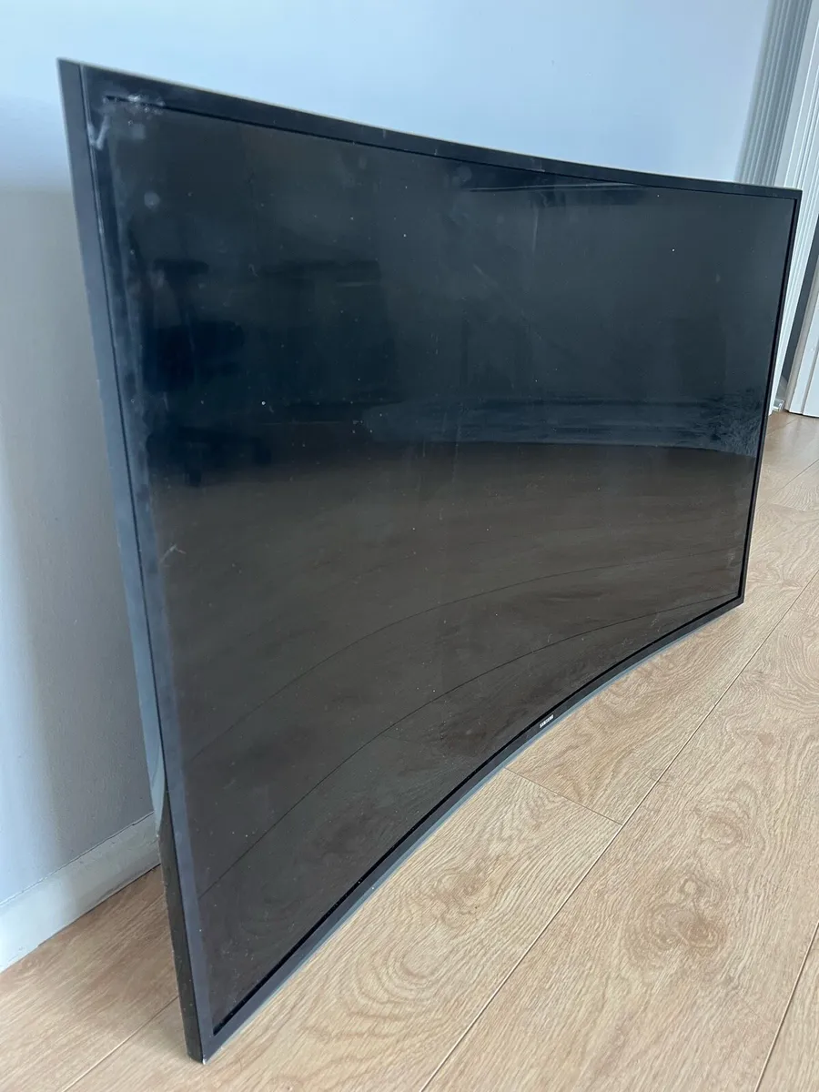 Samsung 48" TV 4K Curved Ultra HD Smart LED TV - Image 3