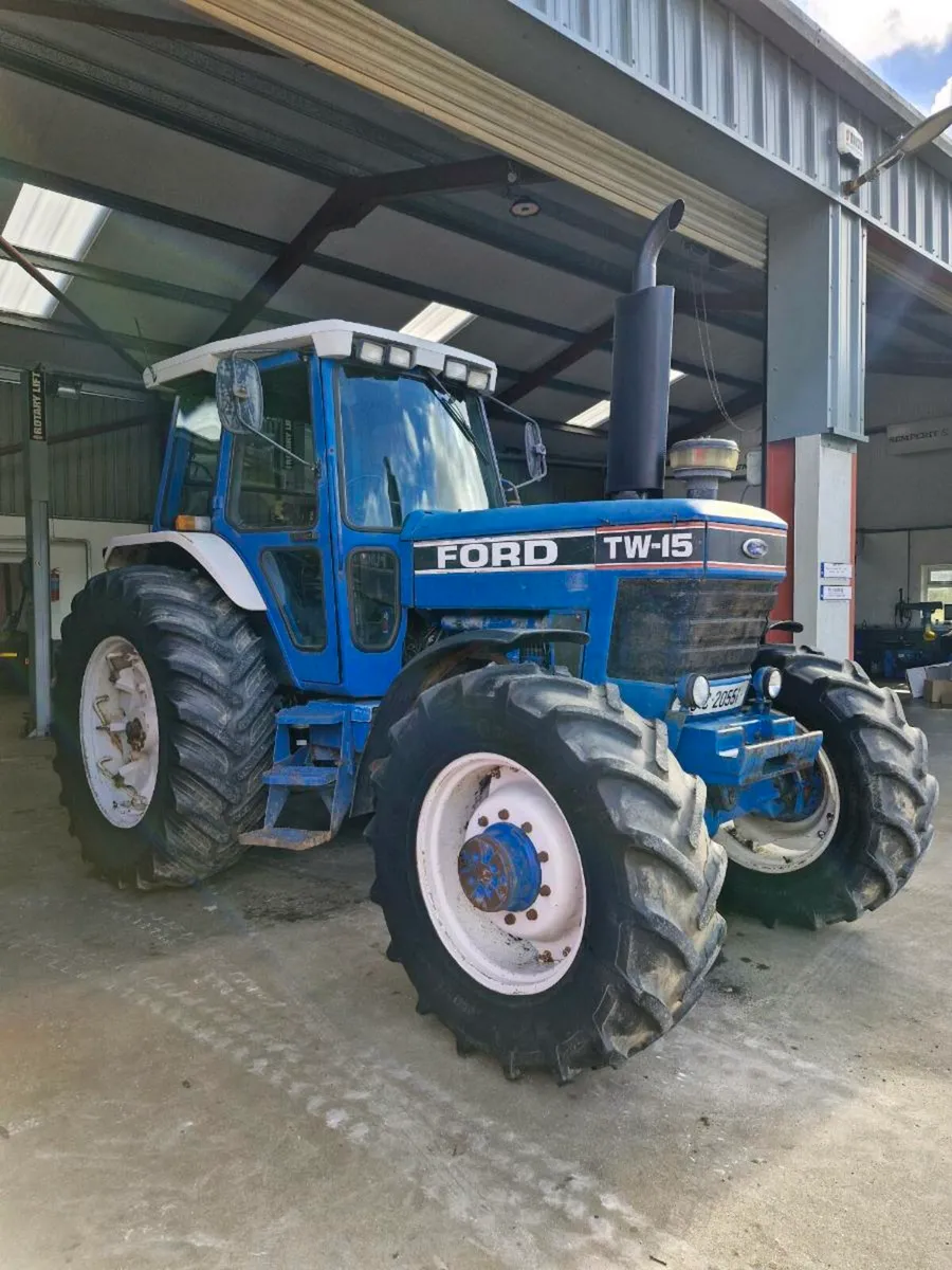 FORD TW 15 SQ - Image 2