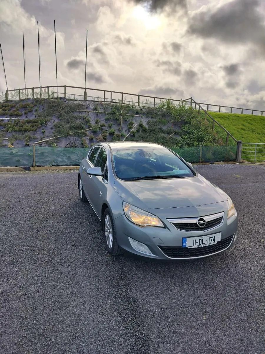 Opel Astra 2.0 CDTI NCT until October 31 '26 - Image 1