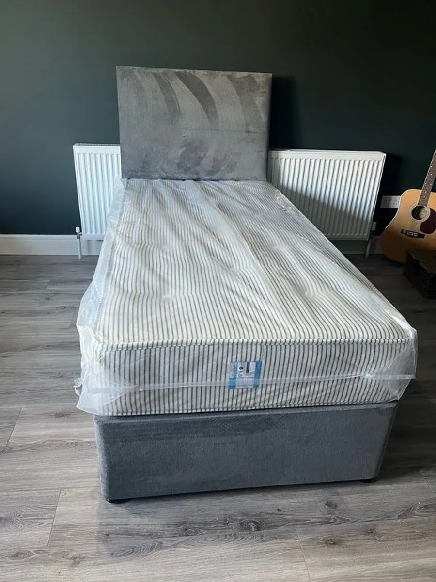 Single bed - Image 1