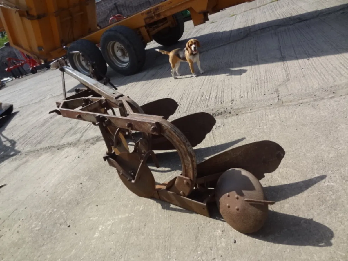 Massey Ferguson 3 Furrow Conventional Plough - Image 4