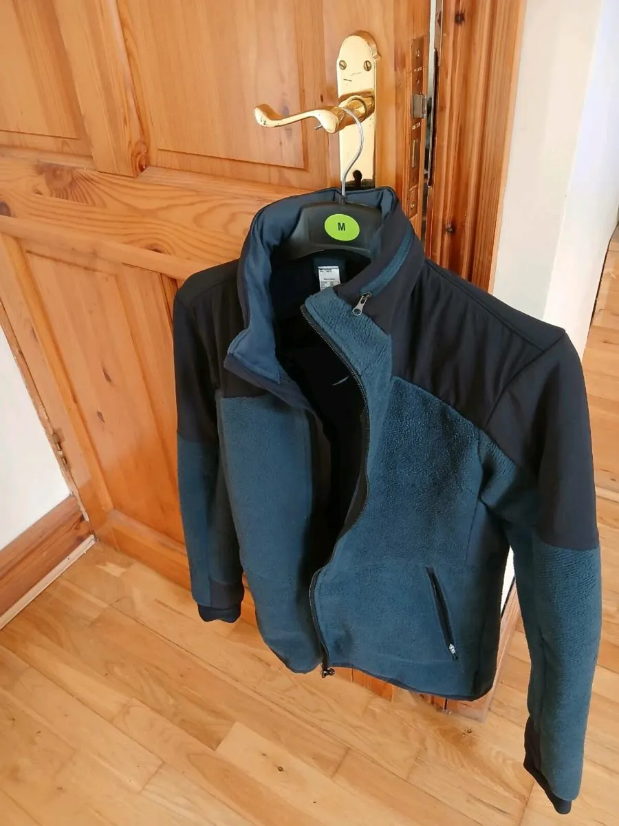 Decathlon mens  jacket unwanted gift can deliver - Image 1