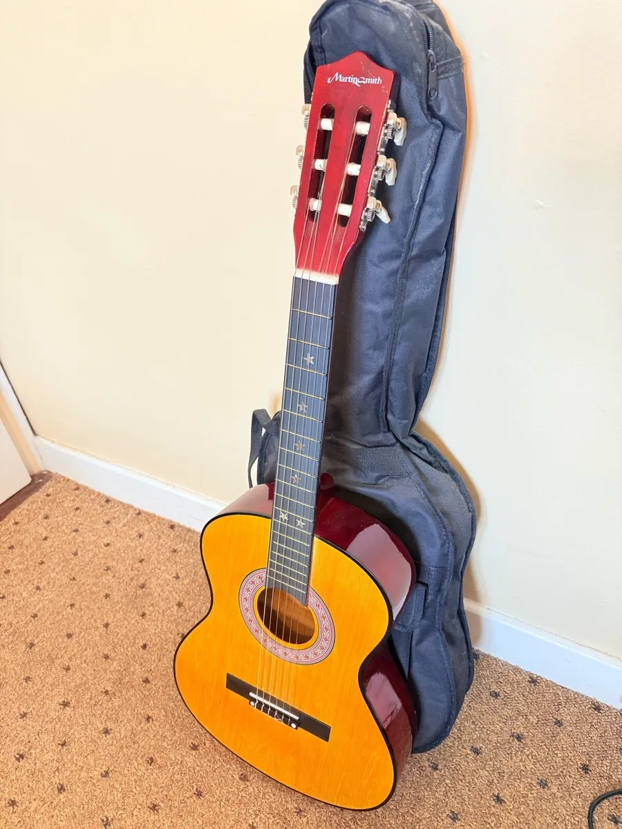 Free guitar - Image 1