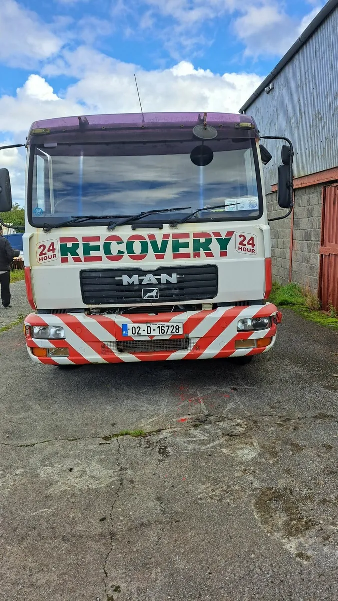 Man Recovery Truck - Image 1