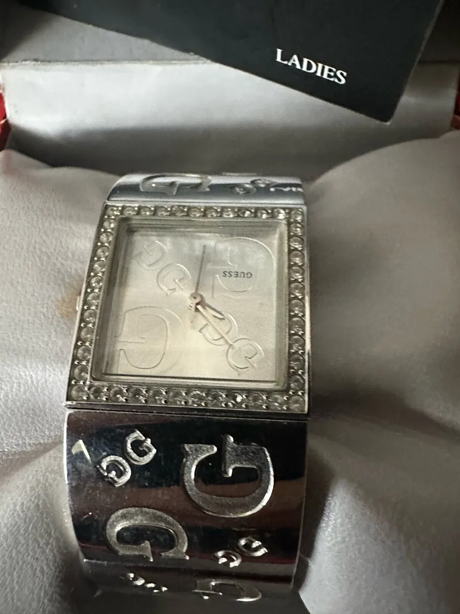 Guess watch in box - Image 2