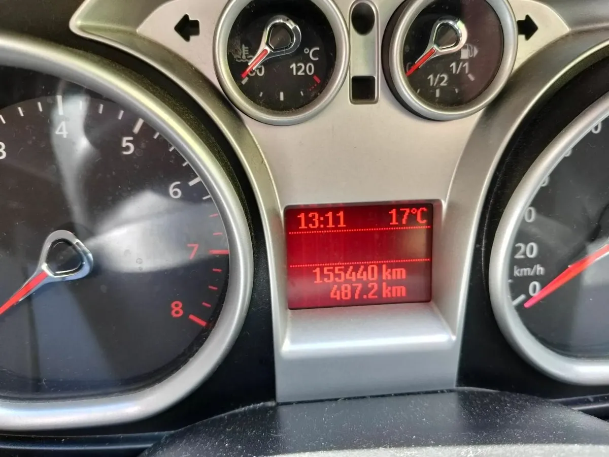Ford Focus 2009 - Image 3