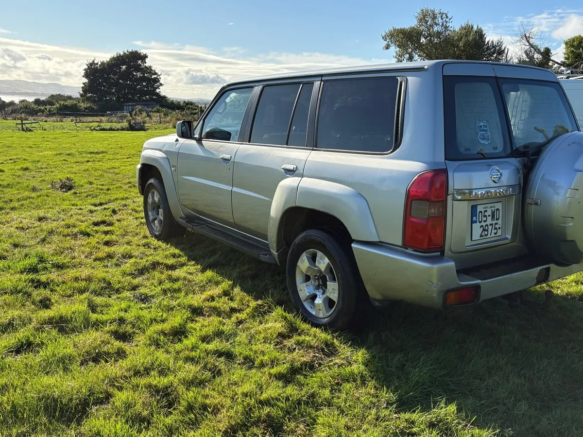 Nissan patrol - Image 4