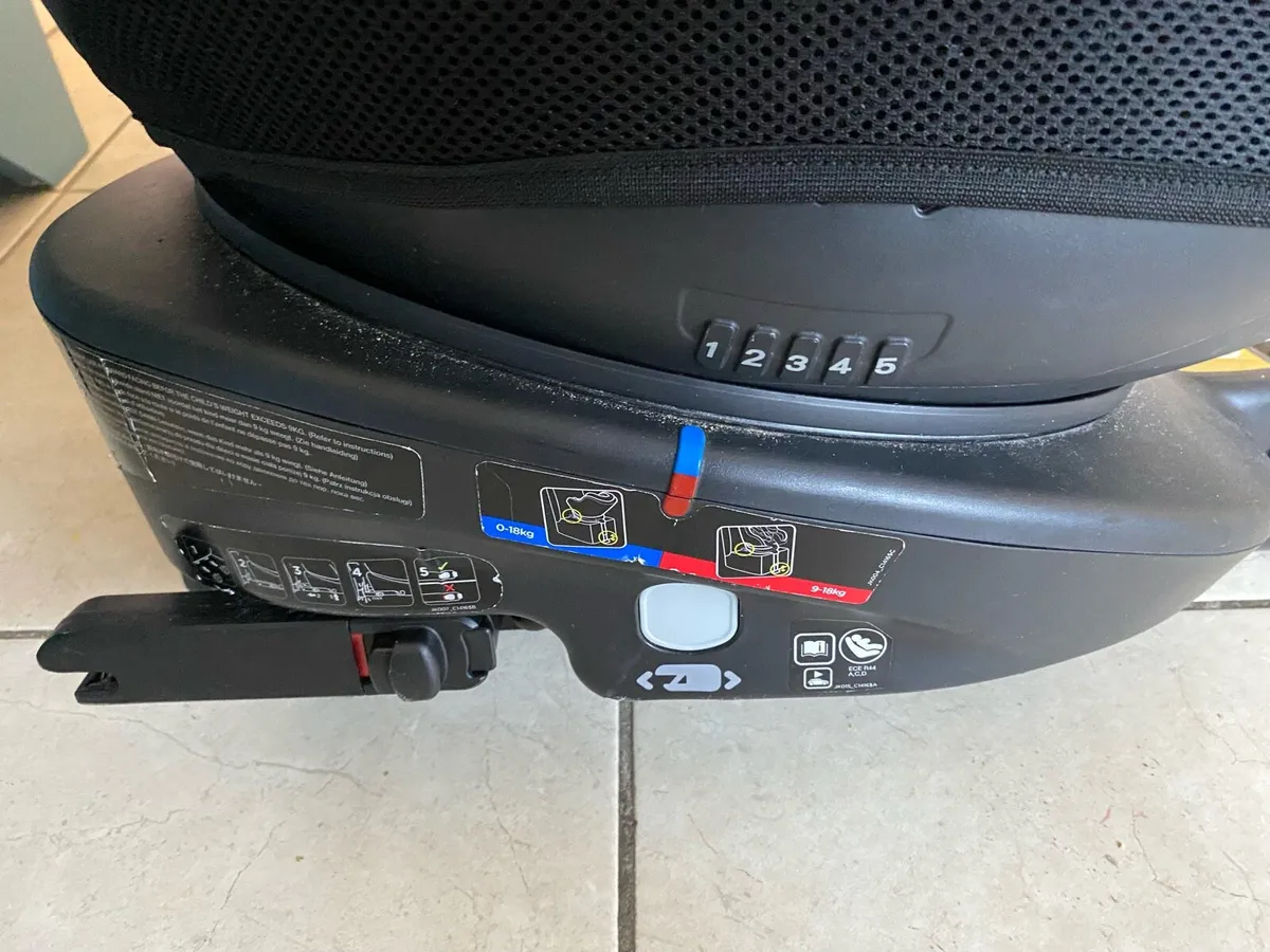 Joie 360 Spin car seat - Image 2