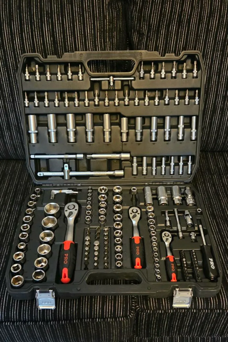 BIG BIG BIG SET OF socket - Image 1