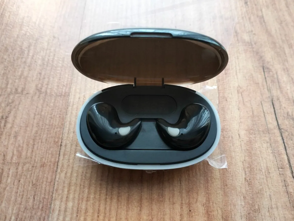 Bluetooth Earbuds New - Image 4
