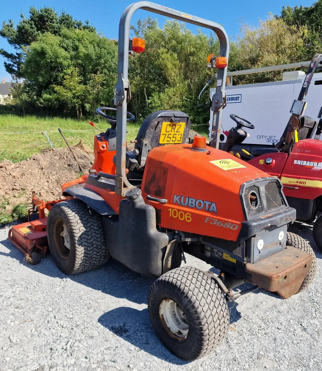 Kubota F3680 ride on mower lawnmower - Image 1