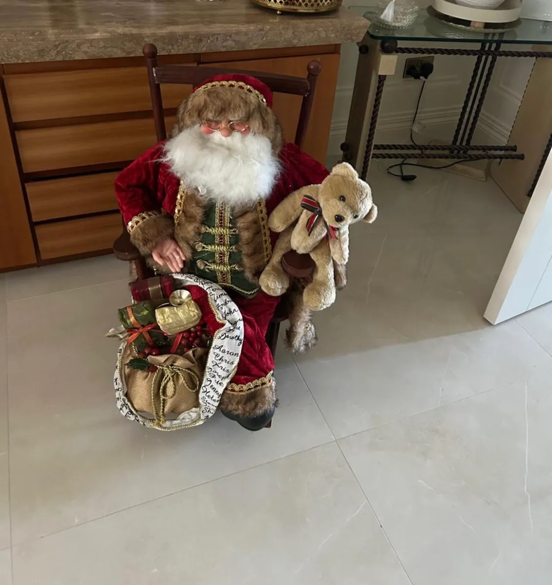 Vintage santa on rocking chair - Image 4