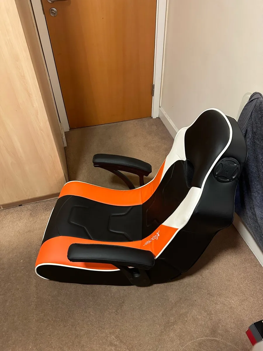 X Rocker 2.1 Audio Gaming Chair with Subwoofer - Image 1