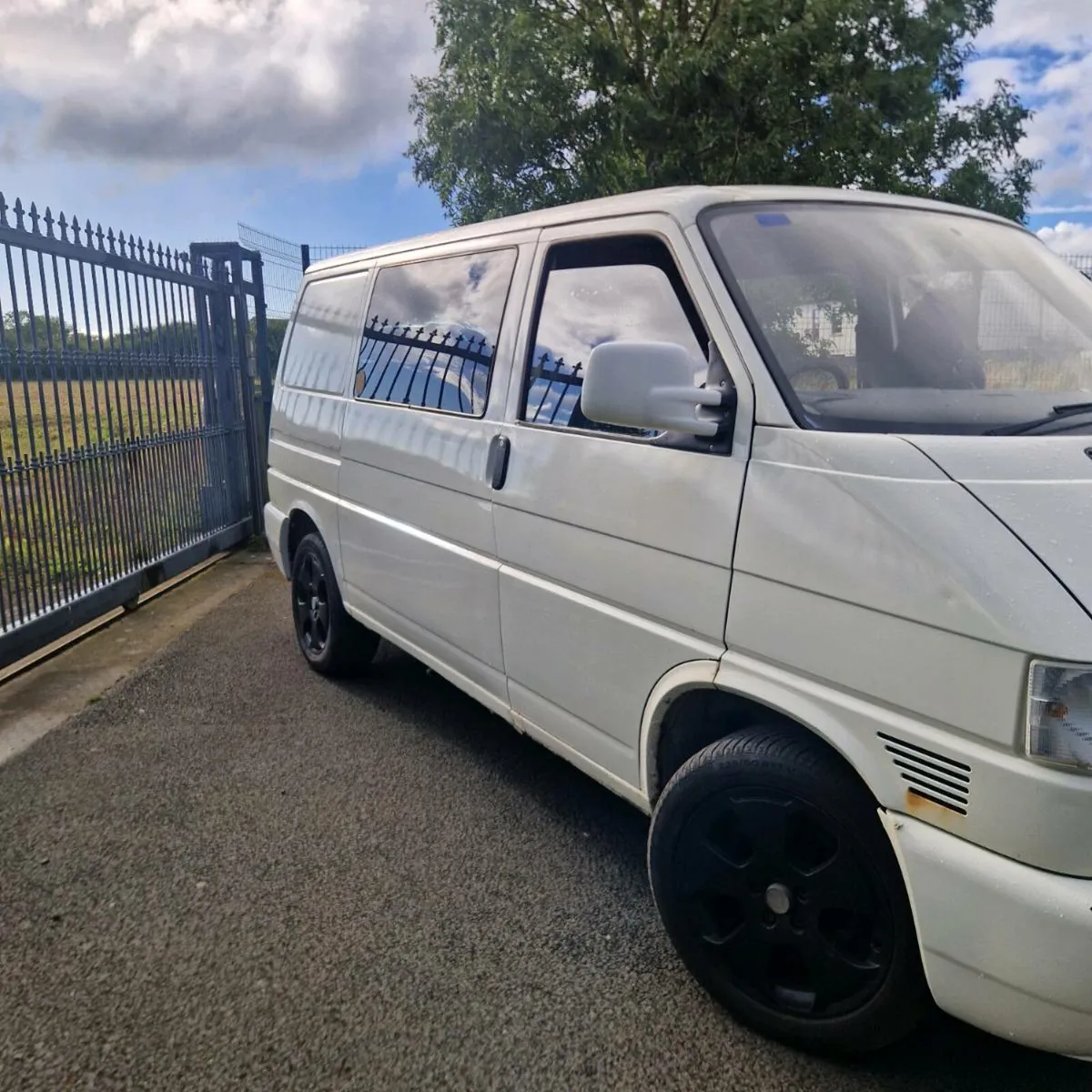 Volkswagen transporter t4 campervan - Image 4