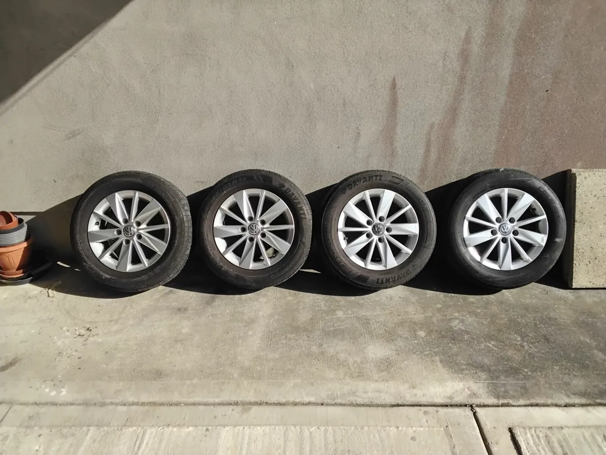 VW Golf Alloys - Image 1