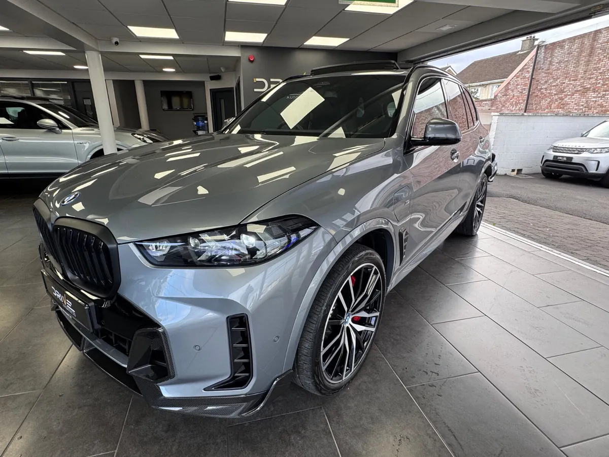 BMW X5 2025 50E  M-SPORT - Image 2