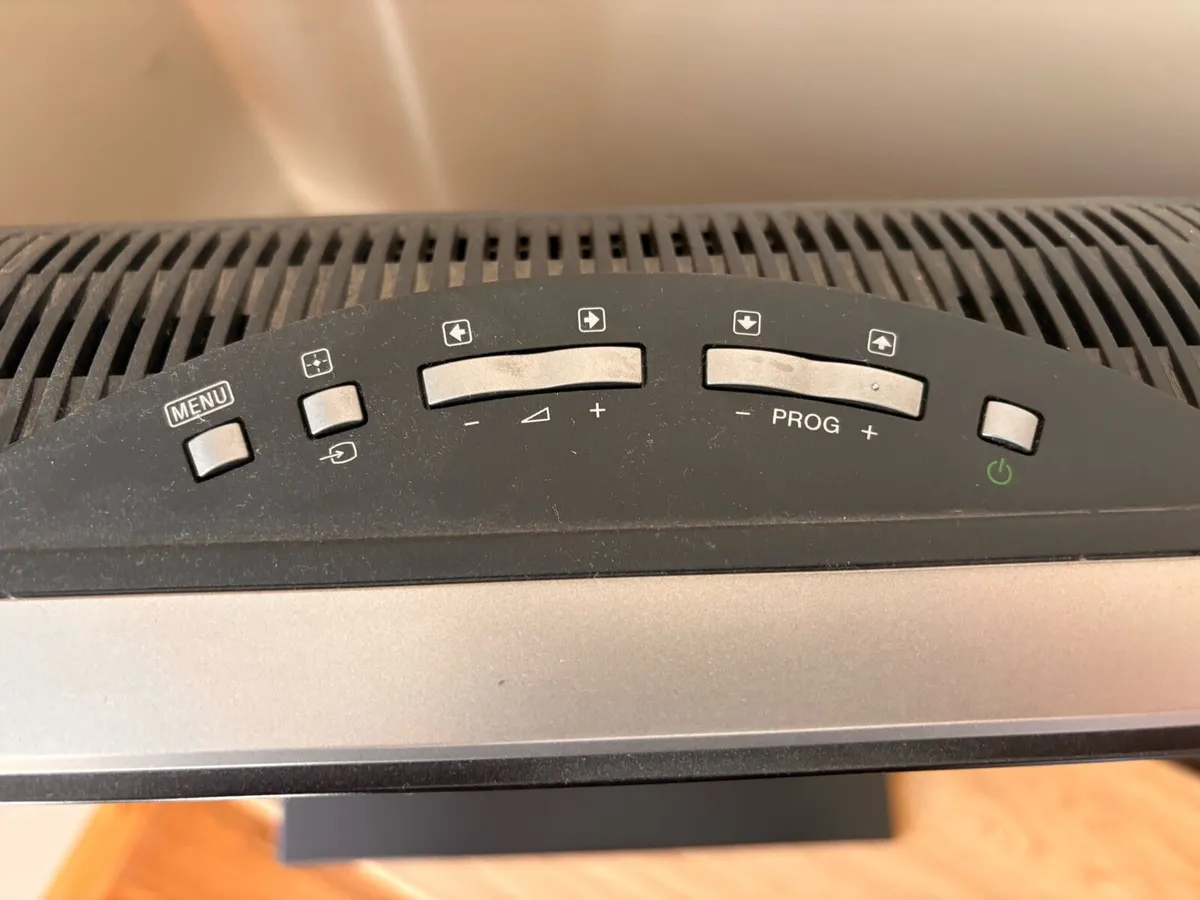 Sony KDL-40D3000 - Image 2