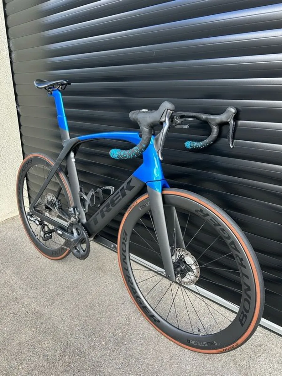 Trek Madone SL 7 - Image 2