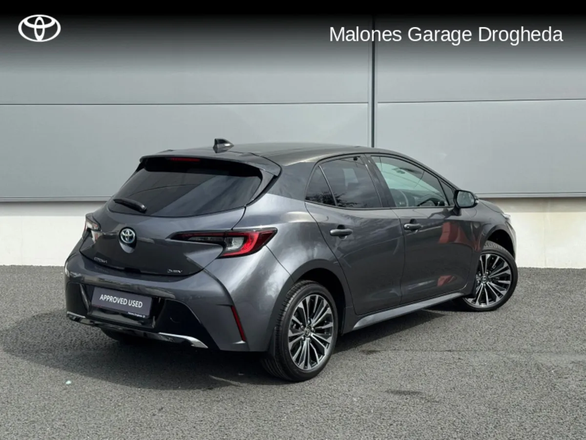 Toyota Corolla 1.8 Hybrid Luna Sport *Demo* Call N - Image 2