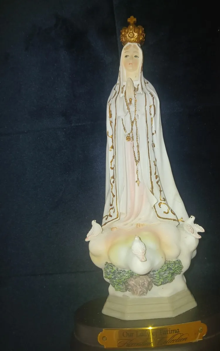 Religious statues - Image 1