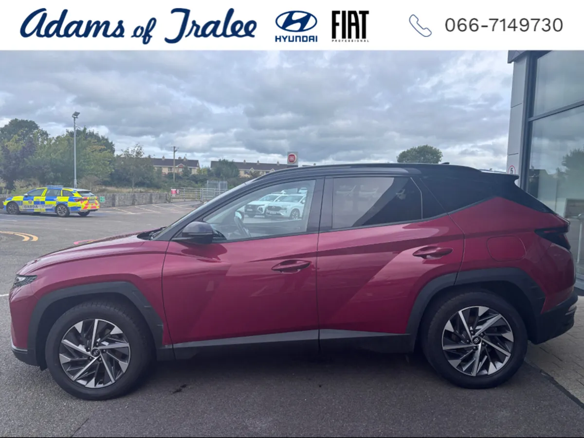 Hyundai Tucson IX35 EXECUTIVE 2TONE 5DR - Image 2