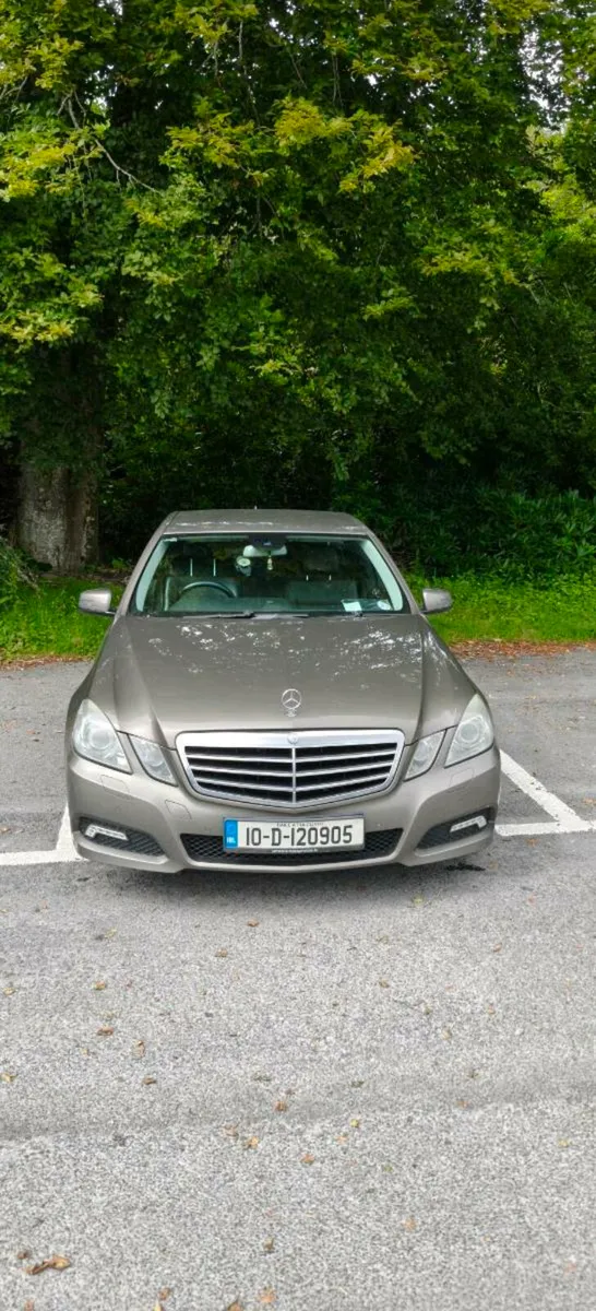 Mercedes Benz E200 Avantgarde - Image 1
