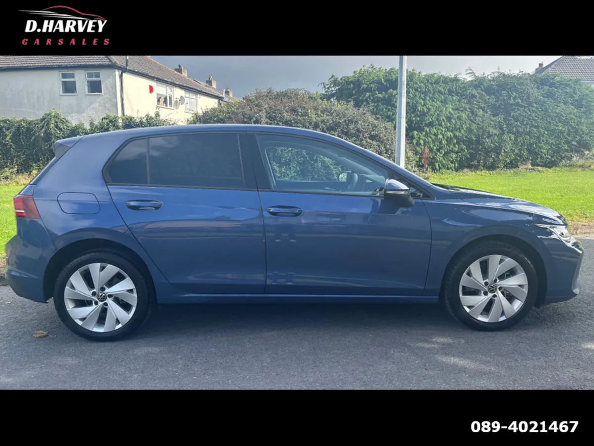 Volkswagen Golf 1.5Tsi PHEV 75 EDT**Delivery Milea - Image 2