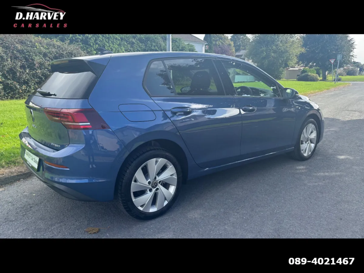 Volkswagen Golf 1.5Tsi PHEV 75 EDT**Delivery Milea - Image 3