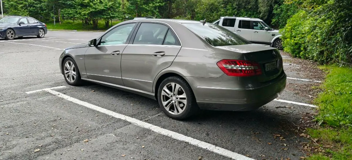 Mercedes Benz E200 Avantgarde - Image 3