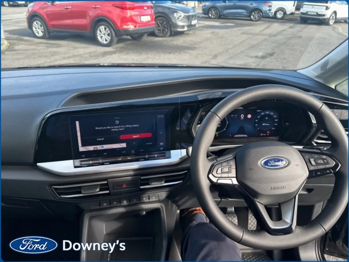Ford Transit Connect SWB Auto 2.0 TD Limited - Image 4
