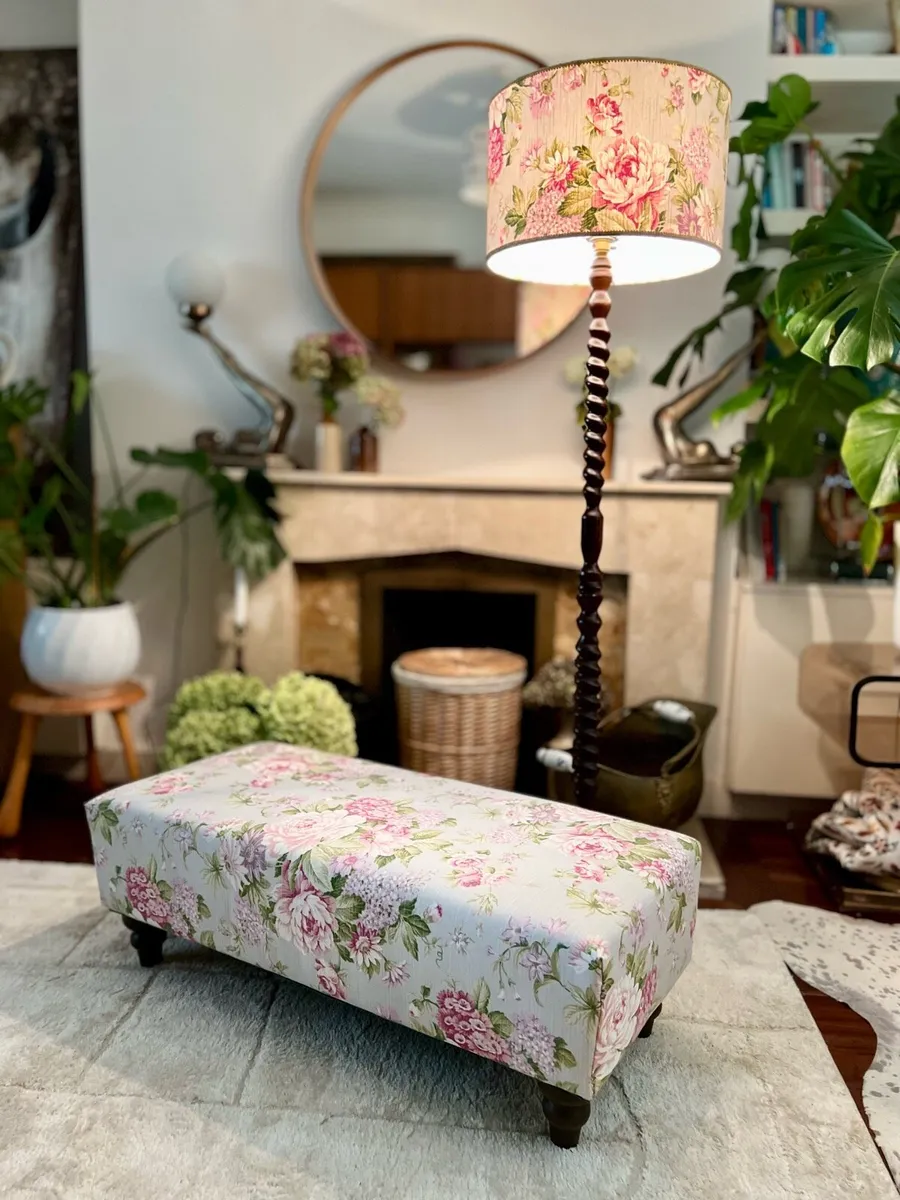 Antique lamp vintage style footstool/coffee table - Image 1