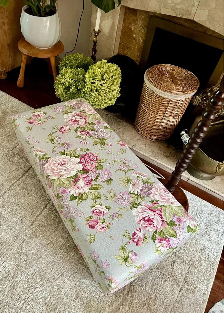 Antique lamp vintage style footstool/coffee table - Image 4