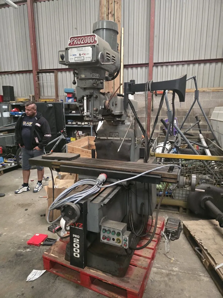 Milling machine Working. Reduced price - Image 2