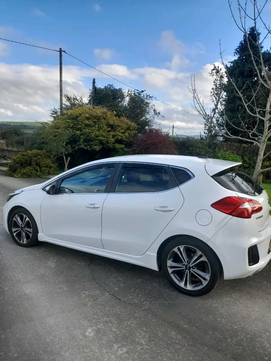 Kia ceed gt line 1.6crdi - Image 2