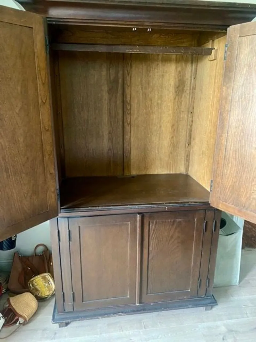 Dark Wood 4-Door Wardrobe - Image 2
