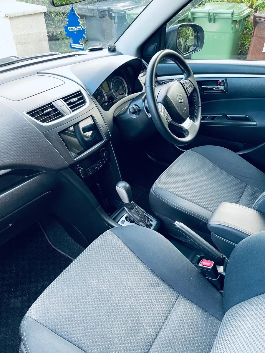 Auto- Suzuki Swift Rs - Image 2