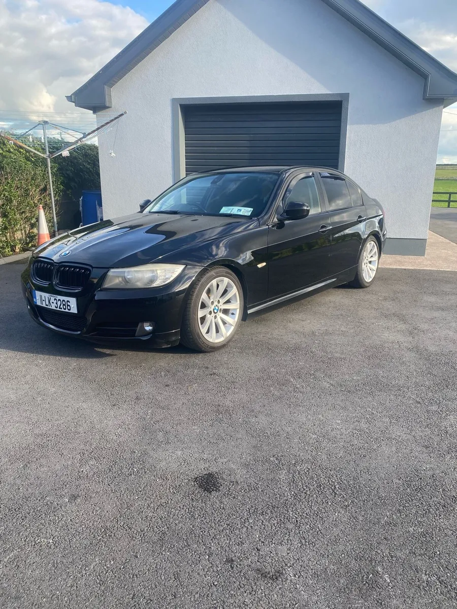 BMW e90 - Image 1