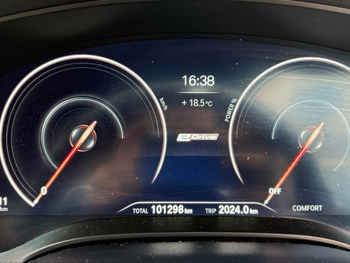 BMW 5-Series 2019 530e Hybrid €29,000 - Image 2