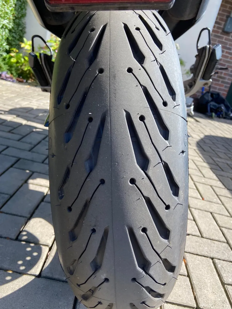 Honda CB900 F Hornet 2006 - Image 3