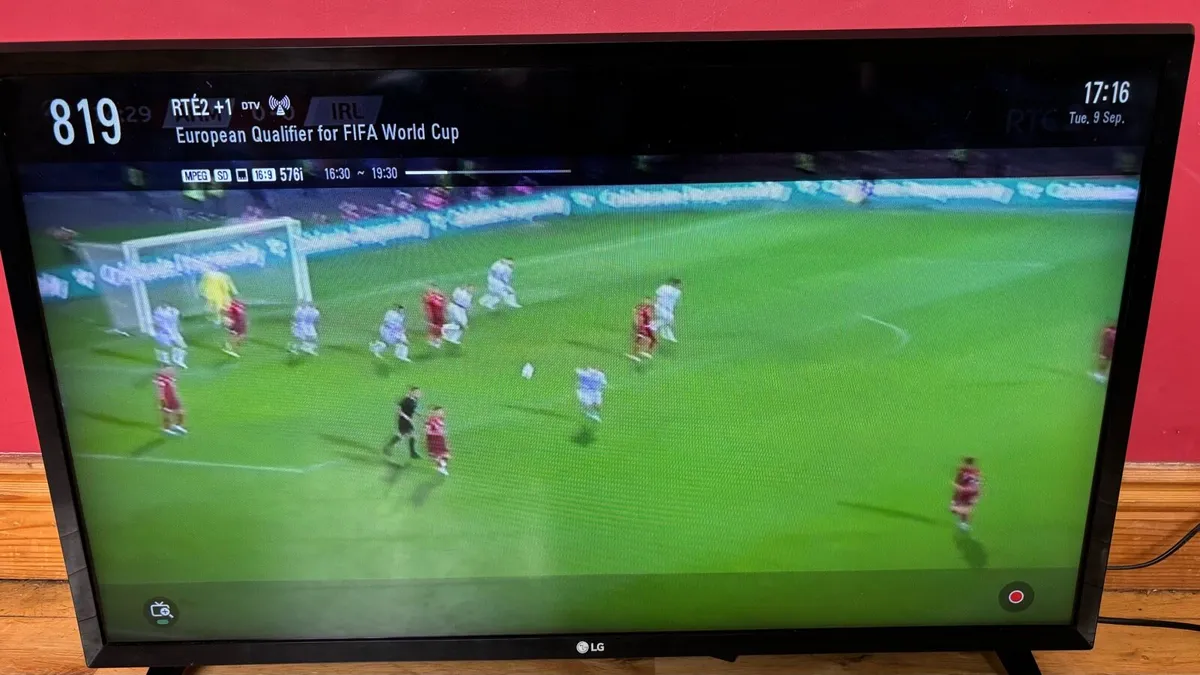 32” LG TV with Google chromecast - Image 2