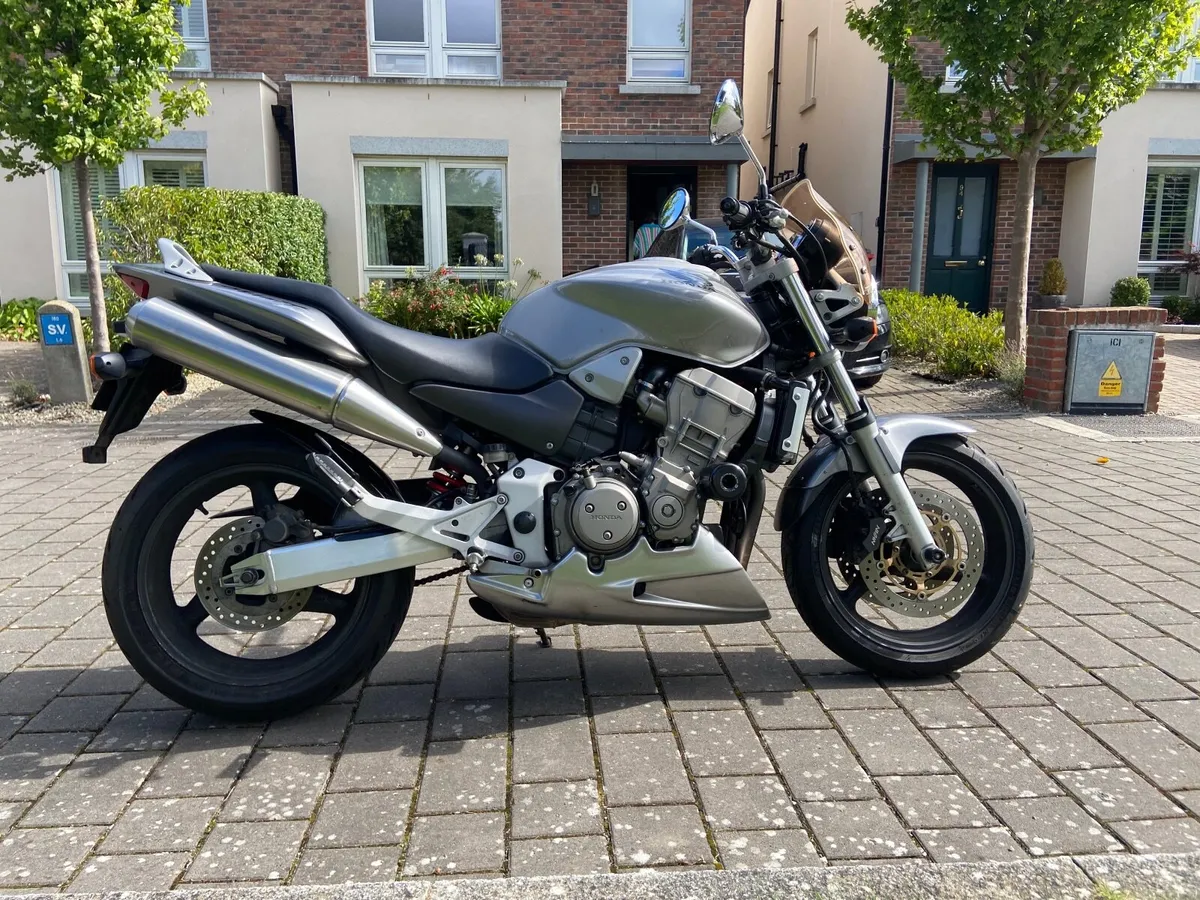 Honda CB900 F Hornet 2006 - Image 1