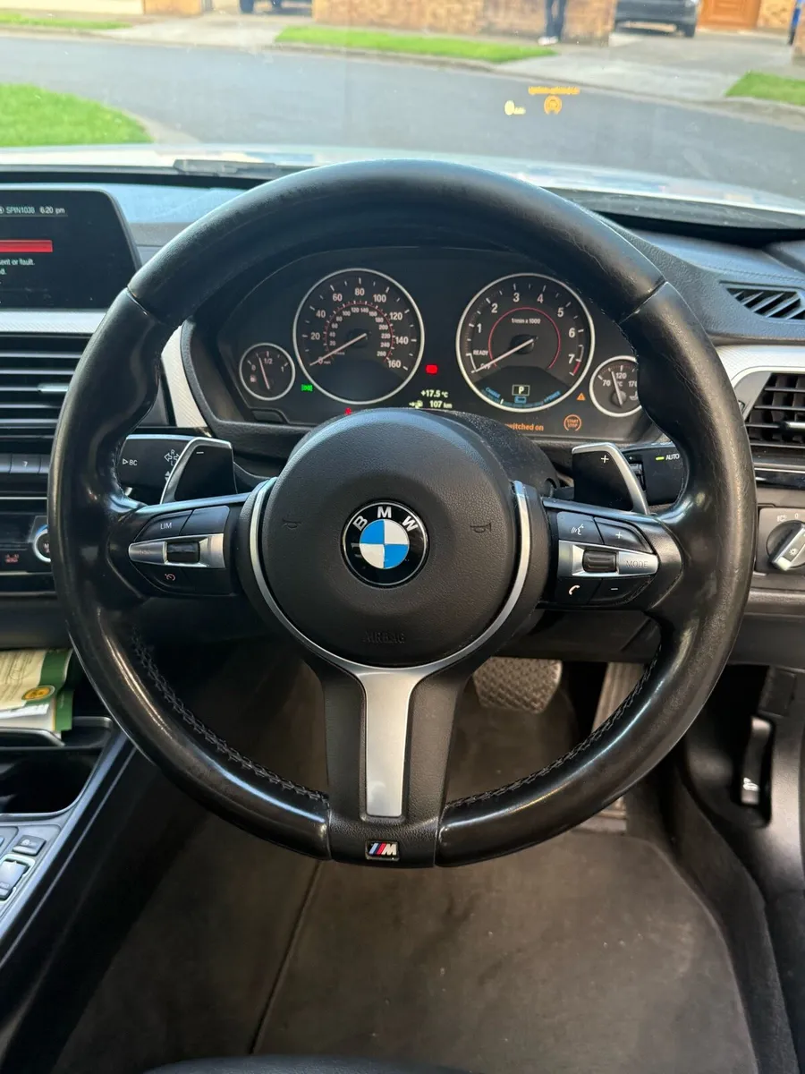 BMW 330e - Image 4