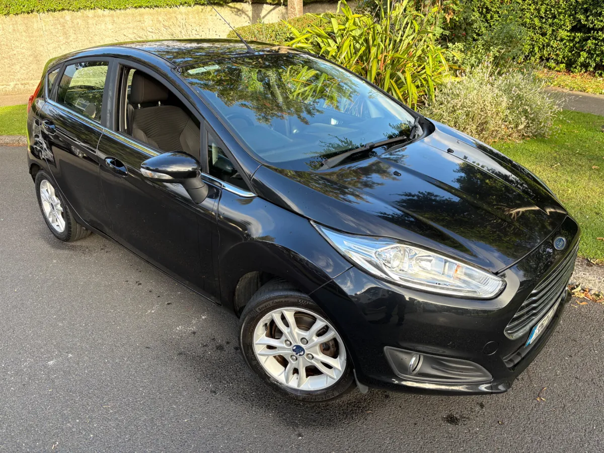 AMAZING VALUE (152) FIESTA 1.0 PETROL LOW MILEAGE - Image 1