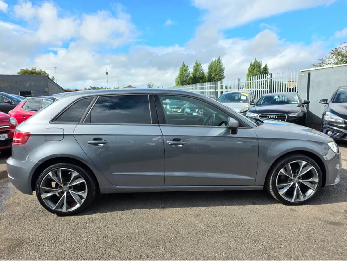 Audi A3 1.6 TDI SE TECHNIK 5DR ** HIGH SPEC MODEL - Image 4