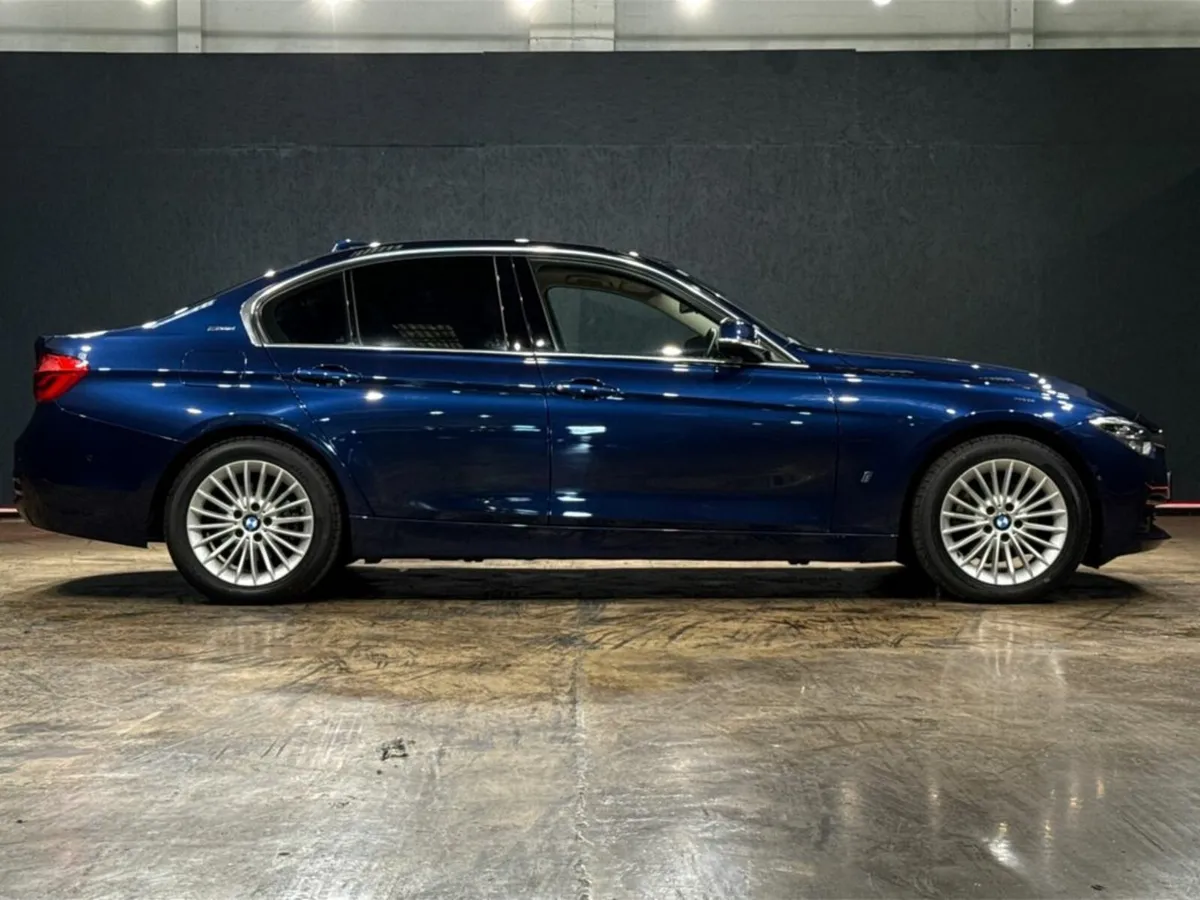 BMW 3-Series 2.0 330e - AUTOMATIC - CREAM LEATHER - Image 3