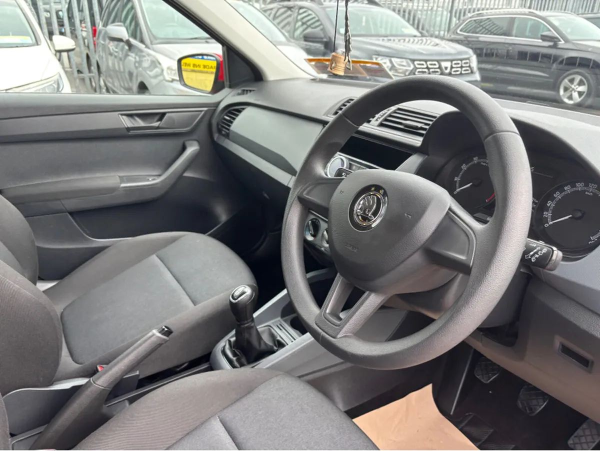Skoda Fabia ACTIVE 1.0 MPI 75HP 4DR - Image 4