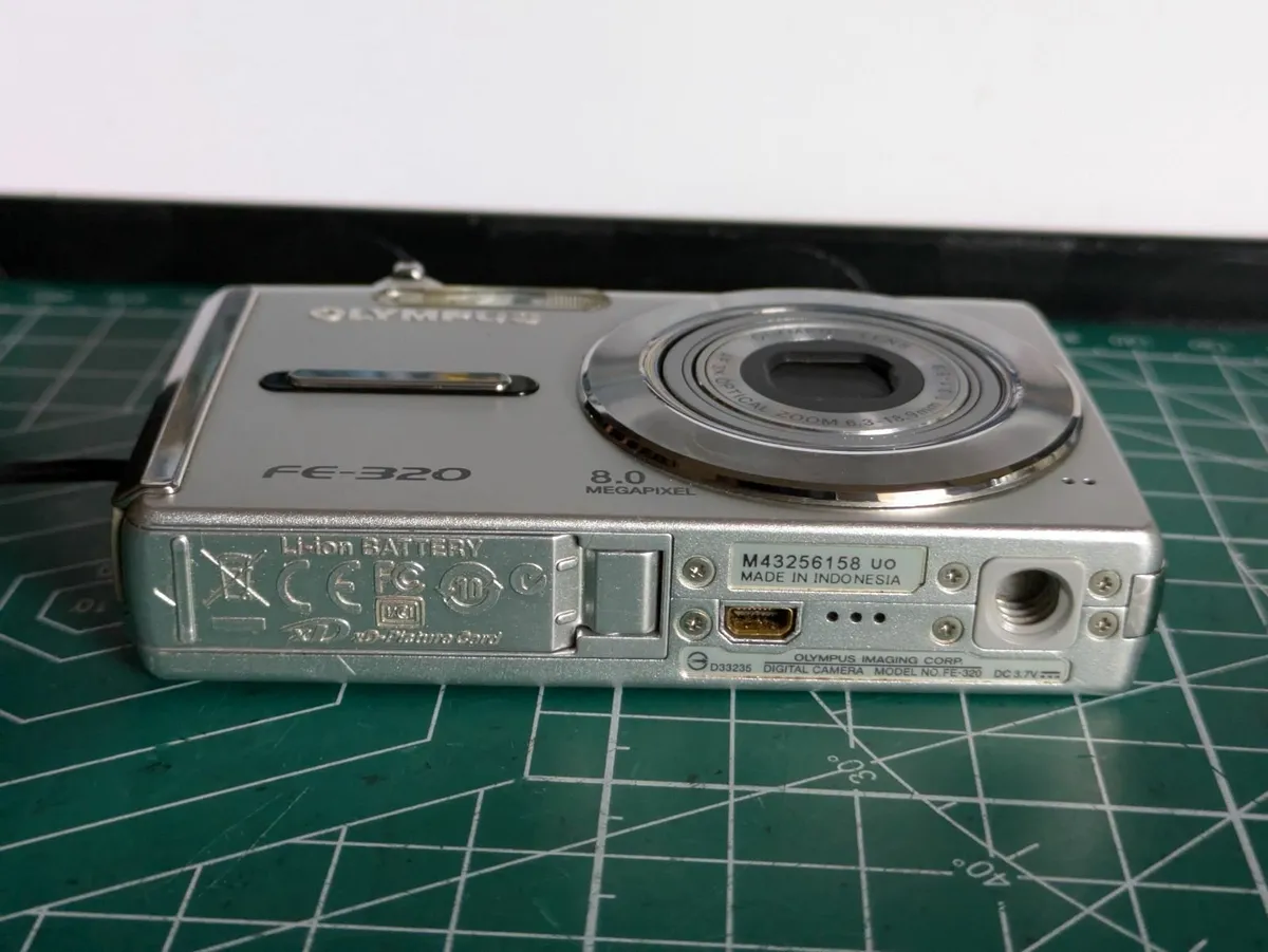 Olympus FE-320 8MP CCD🌈 digital compact camera - Image 4